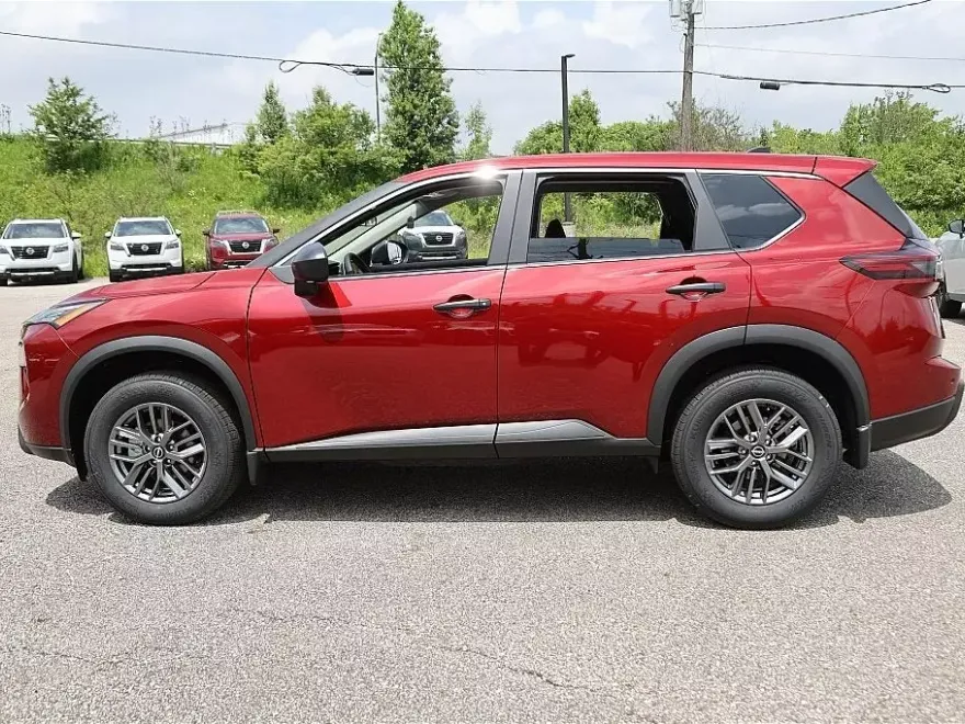 2025 Nissan Rogue S photo 1