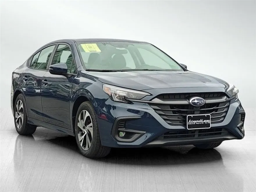 2025 Subaru Legacy Premium photo 1