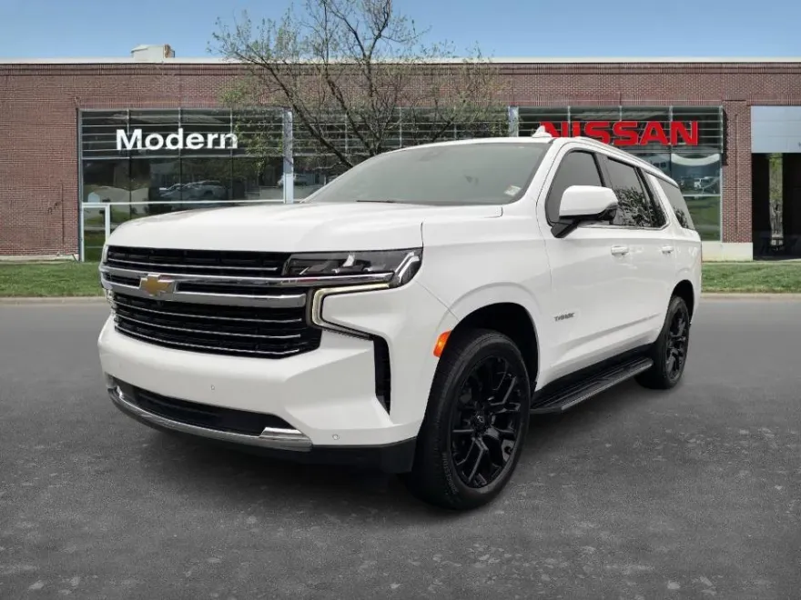 2022 Chevrolet Tahoe LT photo 1