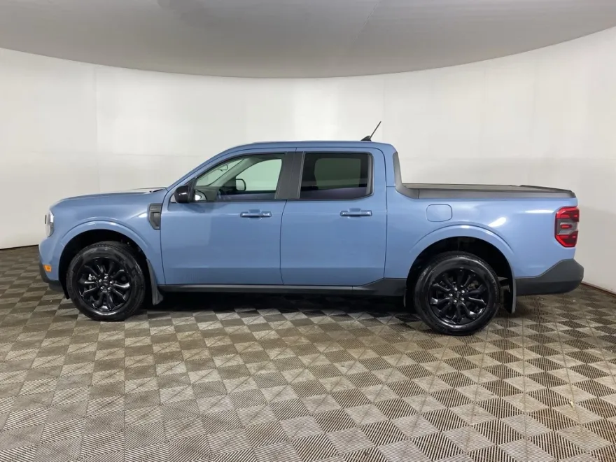 2024 Ford Maverick Lariat photo 1