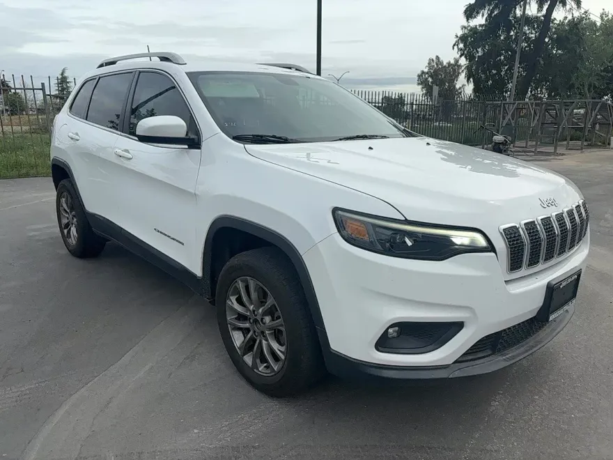 2019 Jeep Cherokee Latitude photo 1