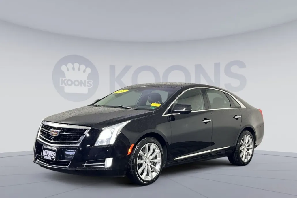 2017 Cadillac XTS Luxury photo 1