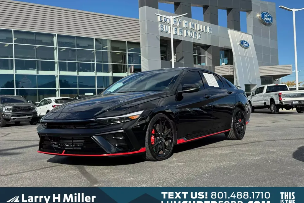 2025 Hyundai Elantra N photo 1
