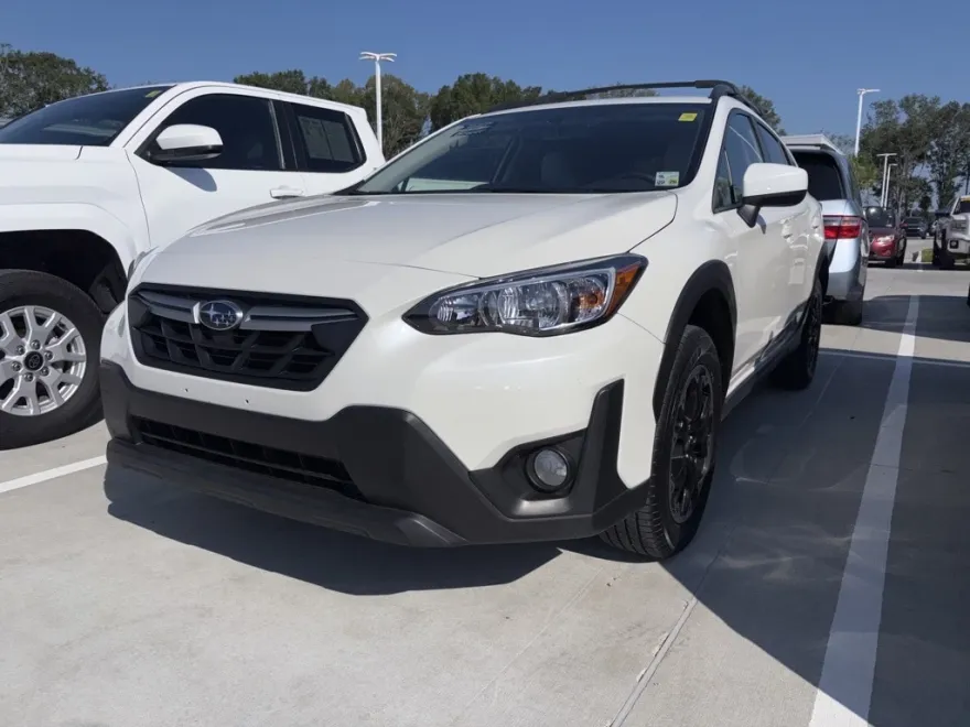 2023 Subaru Crosstrek Premium photo 1