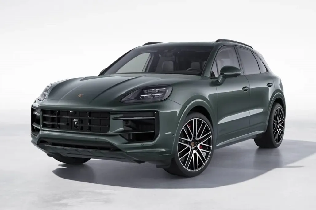 2025 Porsche Cayenne GTS photo 1