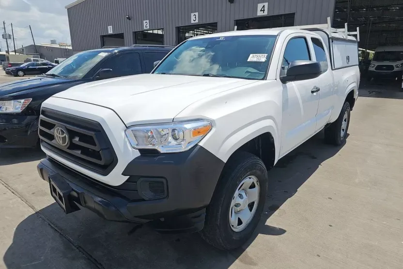 2022 Toyota Tacoma SR photo 1