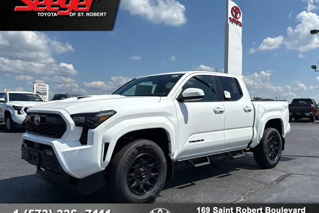 2025 Toyota Tacoma TRD Sport photo 1