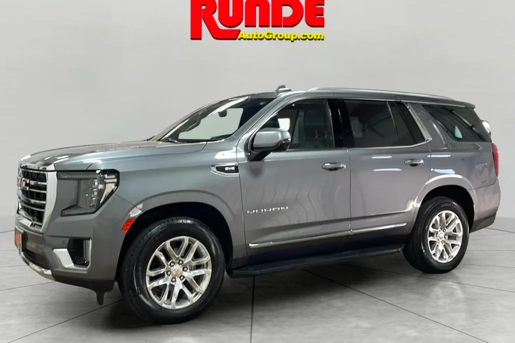 2022 Gmc Yukon SLT photo 1
