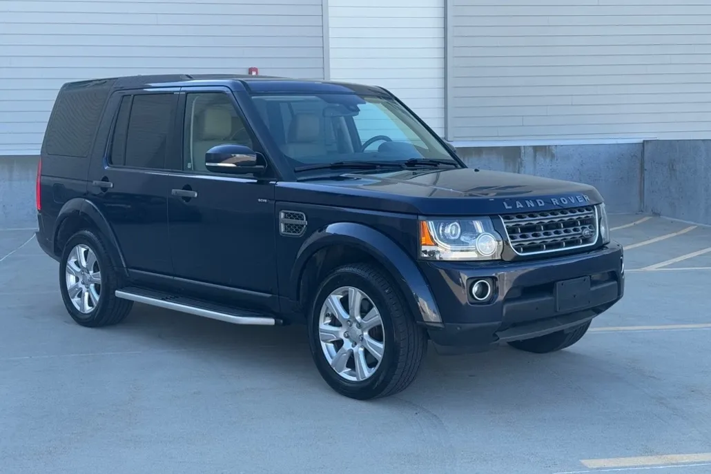 2015 Land Rover LR4 HSE photo 1