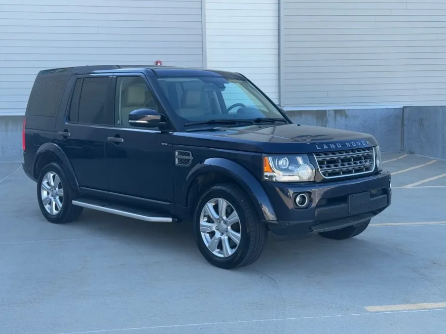 2015 Land Rover LR4 HSE photo 1