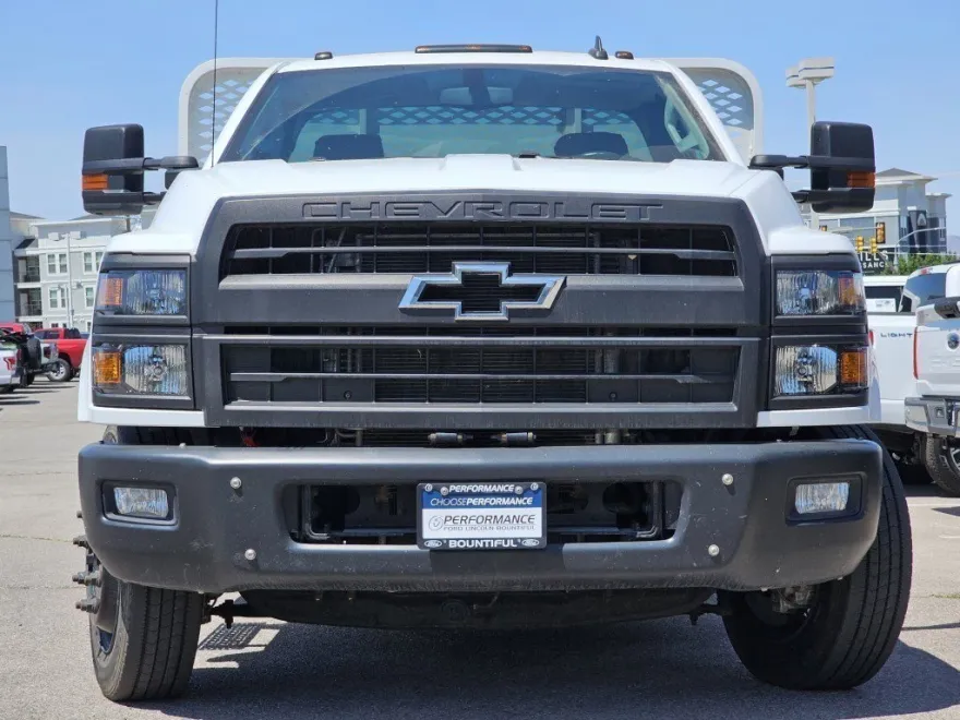 2023 Chevrolet Silverado 5500HD Work Truck photo 1