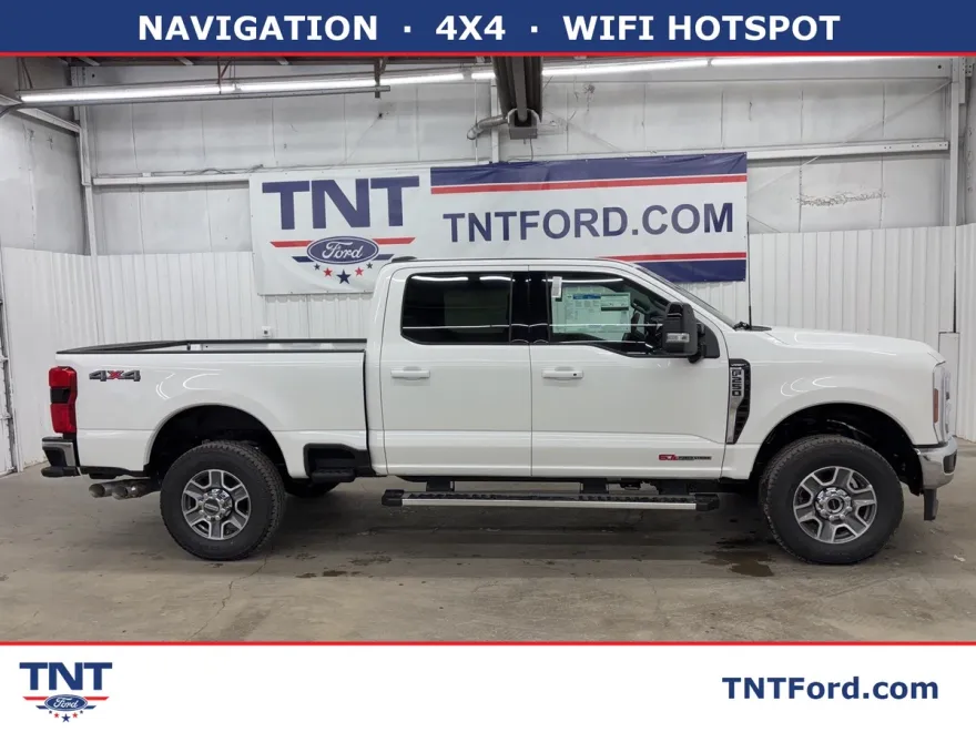 2025 Ford F-250 Lariat photo 1