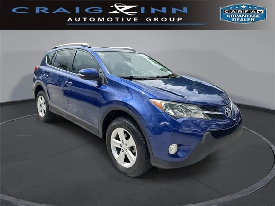 2014 Toyota RAV4 XLE photo 1