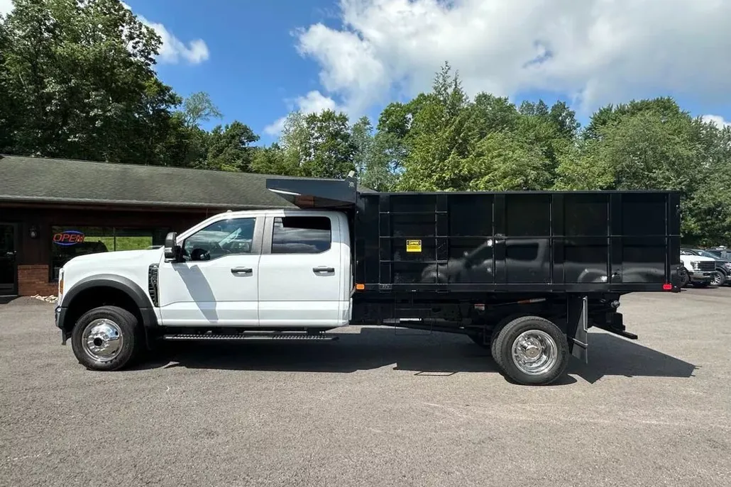 2024 Ford F-450 XL photo 1