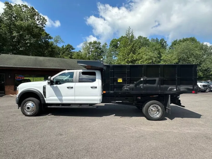 2024 Ford F-450 XL photo 1