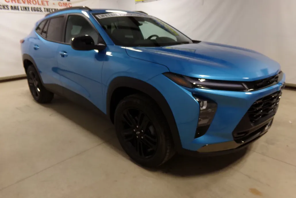 2025 Chevrolet Trax ACTIV photo 1