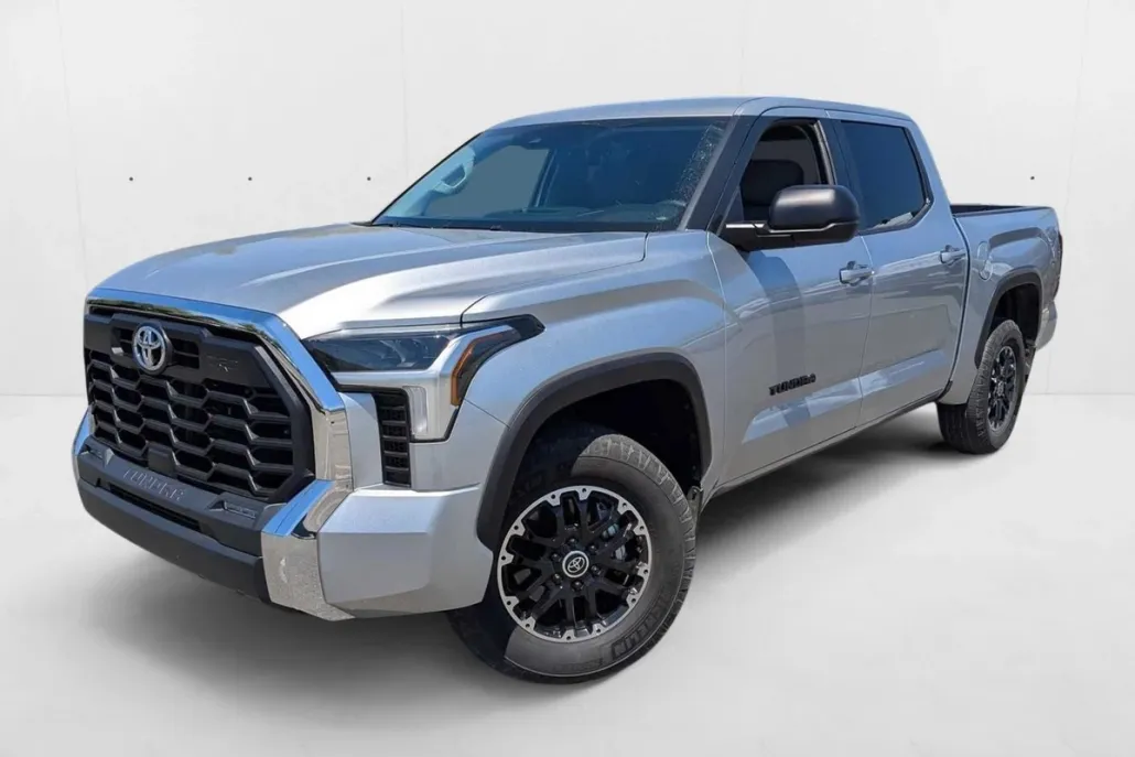 2023 Toyota Tundra SR5 photo 1