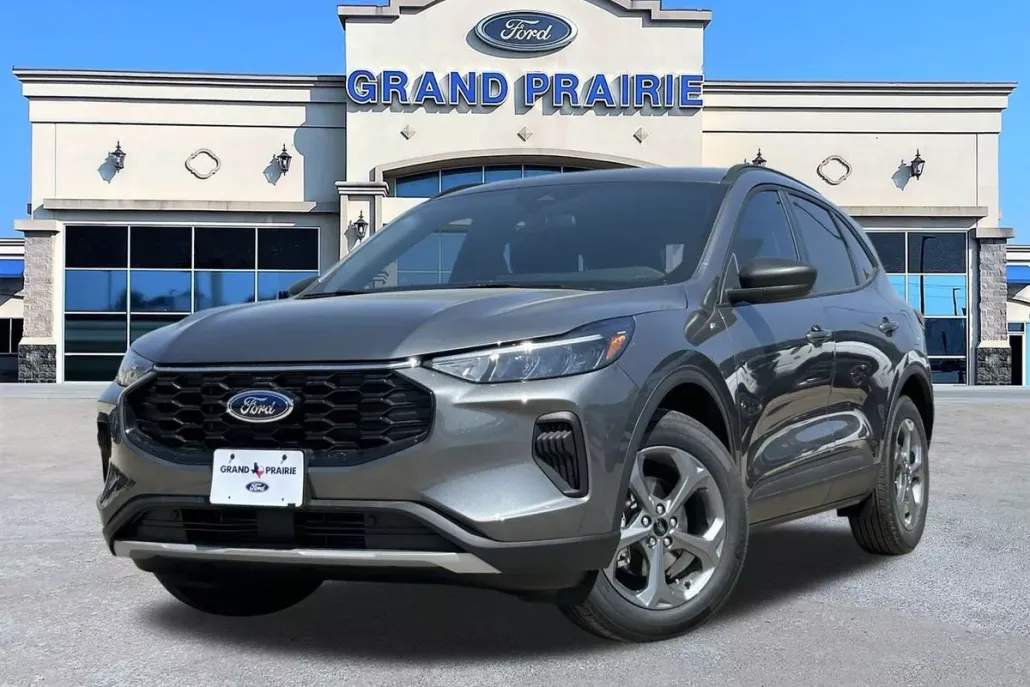2025 Ford Escape ST-Line photo 1