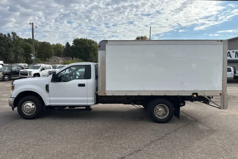 2018 Ford F-350 XL photo 1