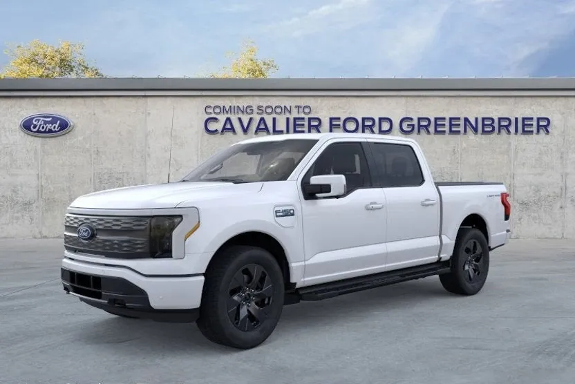 2025 Ford F-150 Lightning Lariat photo 1