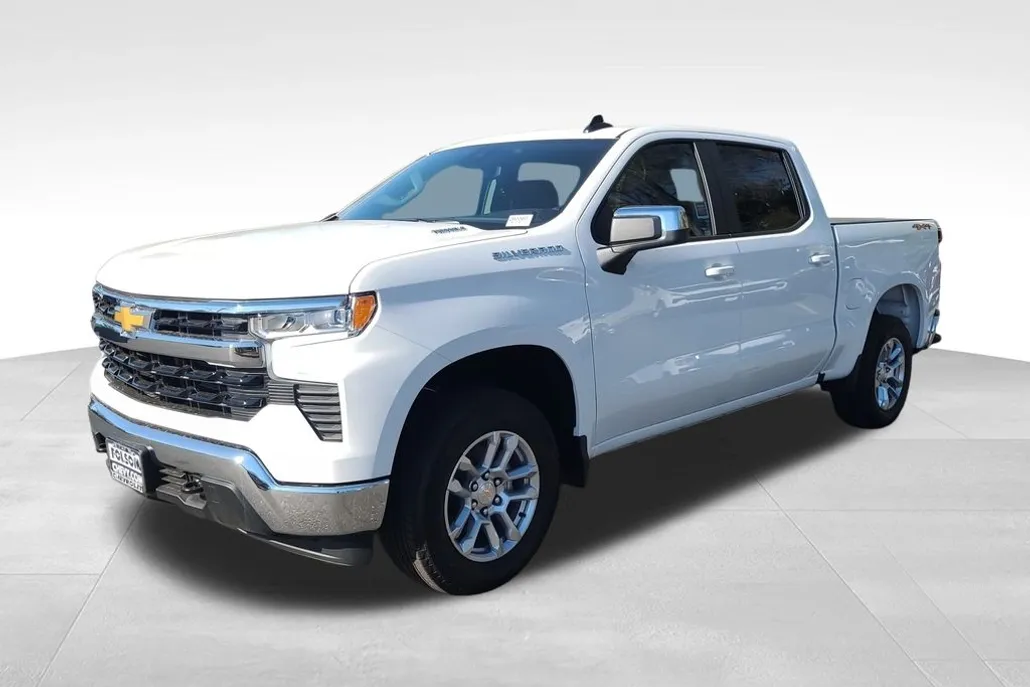 2026 Chevrolet Silverado 1500 LT photo 1