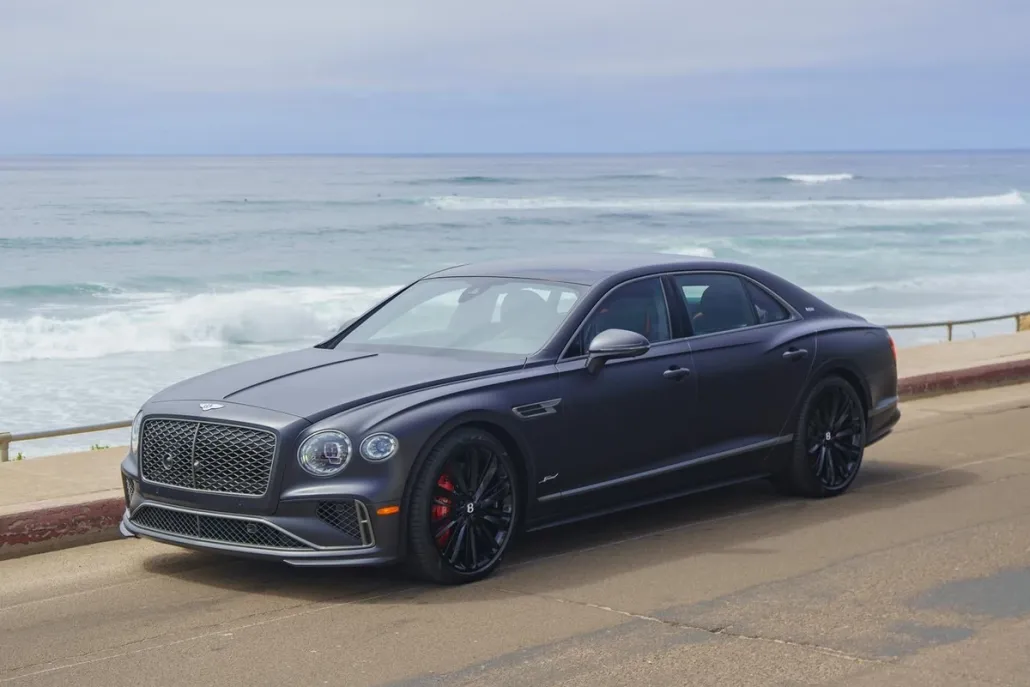 2025 Bentley Flying Spur Speed photo 1