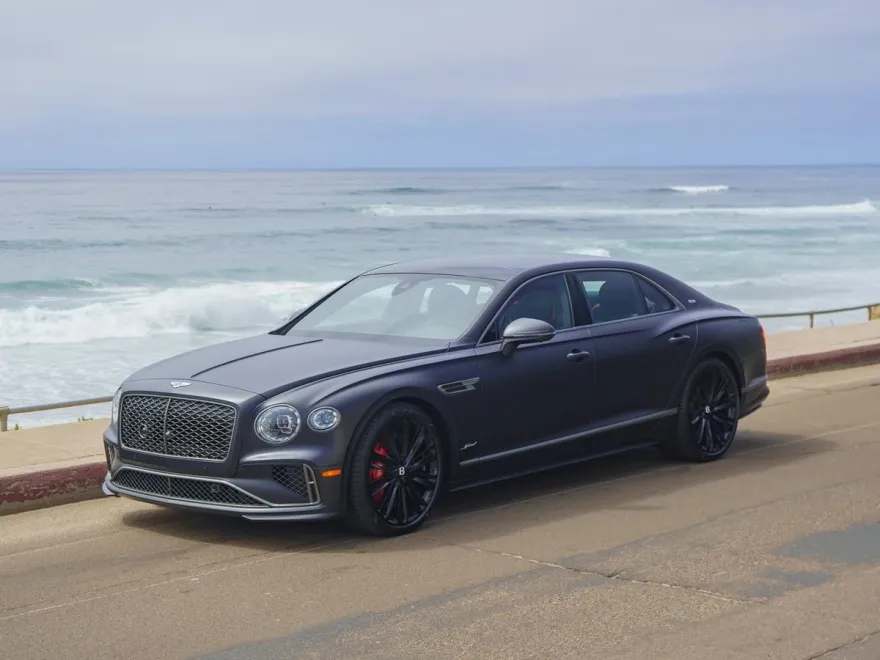 2025 Bentley Flying Spur Speed photo 1