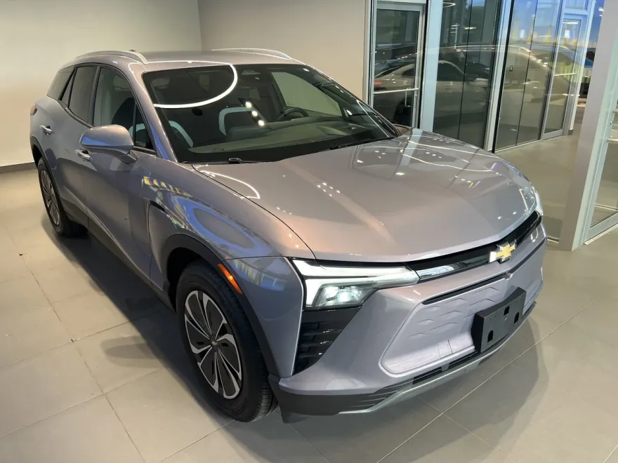 2025 Chevrolet Blazer EV photo 1