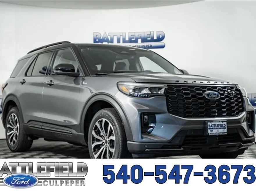2025 Ford Explorer ST-Line photo 1