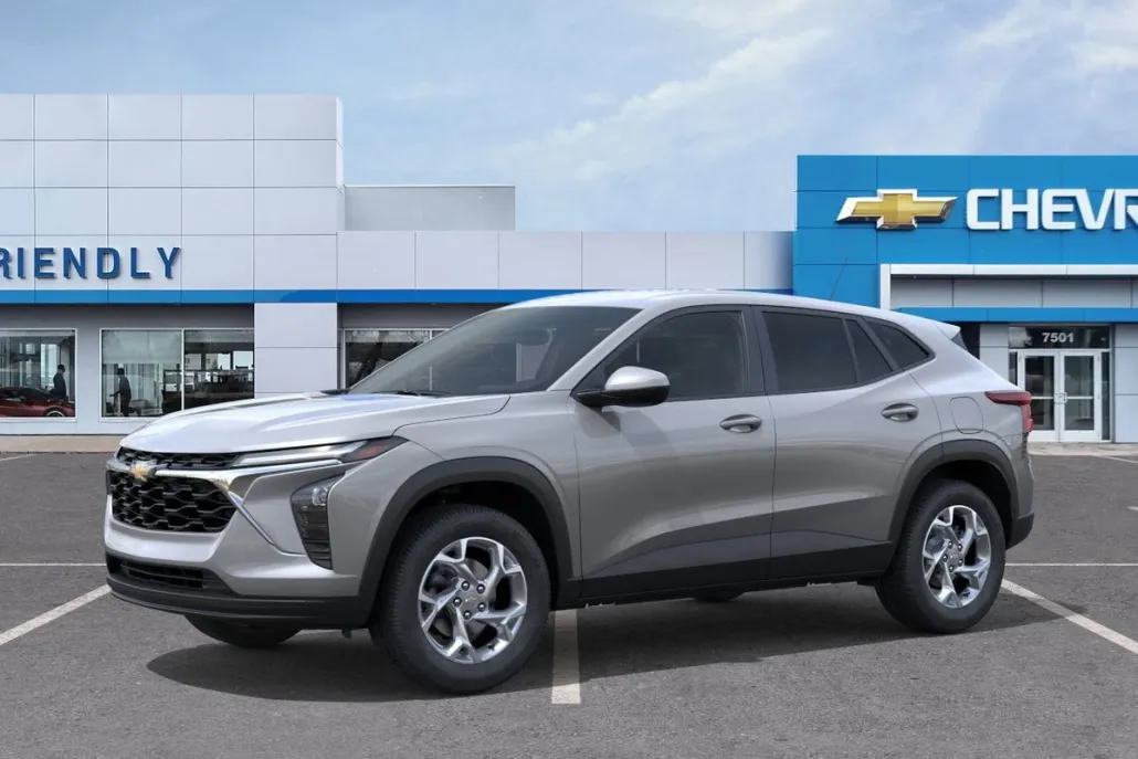 2026 Chevrolet Trax LS photo 1