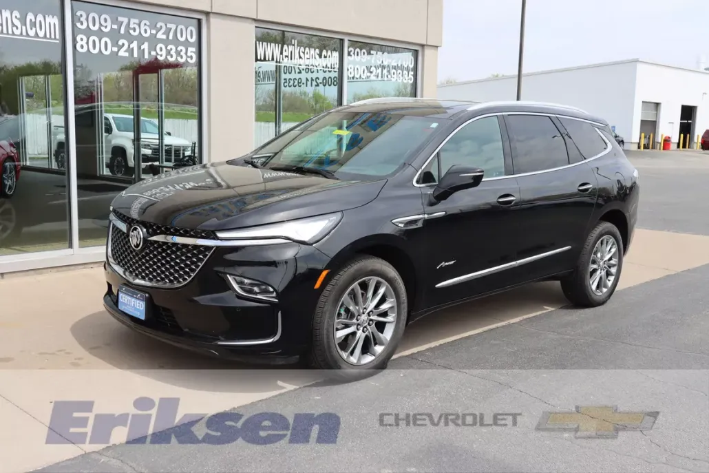 2024 Buick Enclave Avenir photo 1