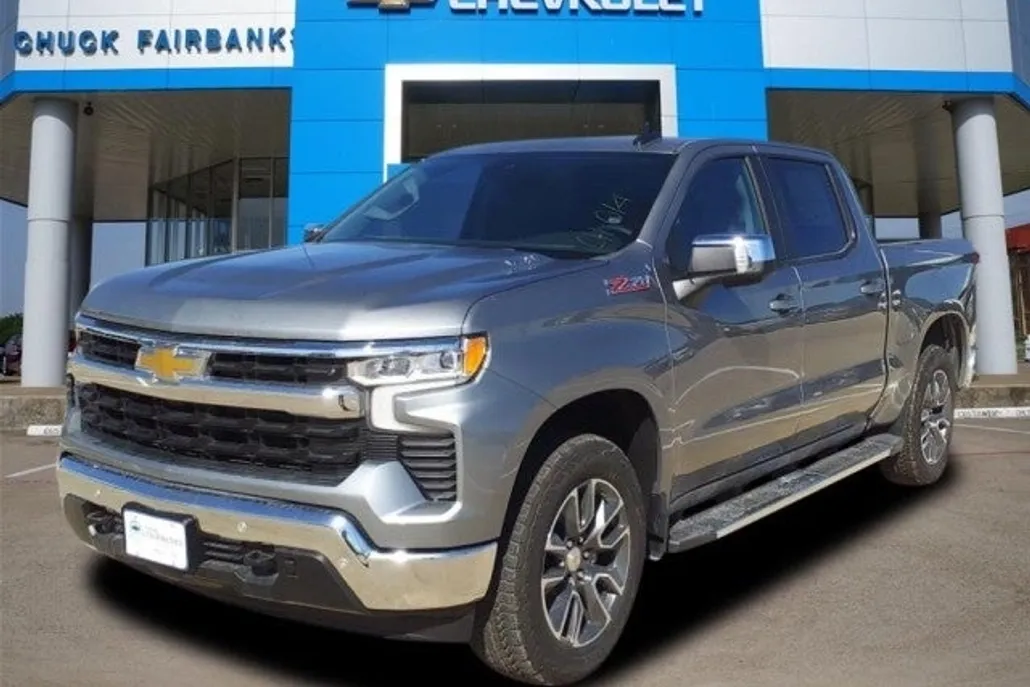 2025 Chevrolet Silverado 1500 LT photo 1