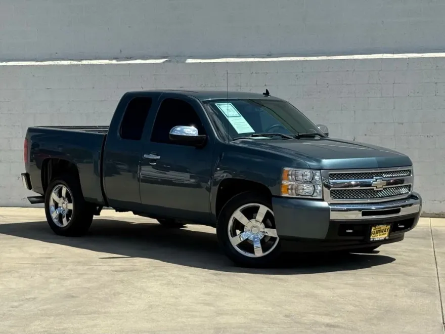 2009 Chevrolet Silverado 1500 LT photo 1