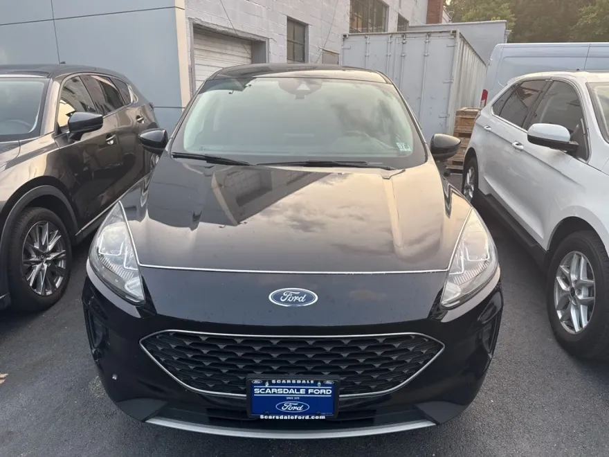 2020 Ford Escape SE photo 1