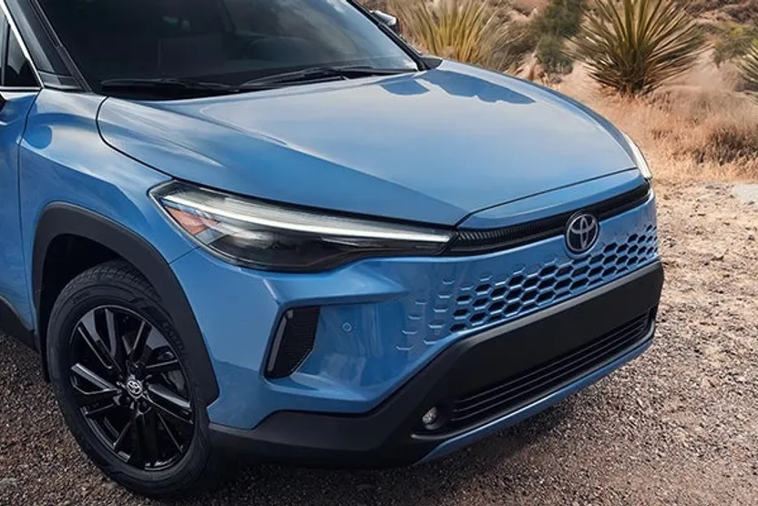 2026 Toyota Corolla Cross XLE photo 1