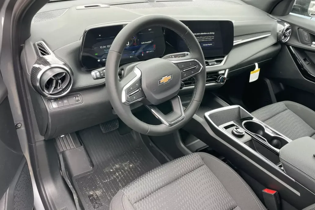 2026 Chevrolet Equinox LT photo 1