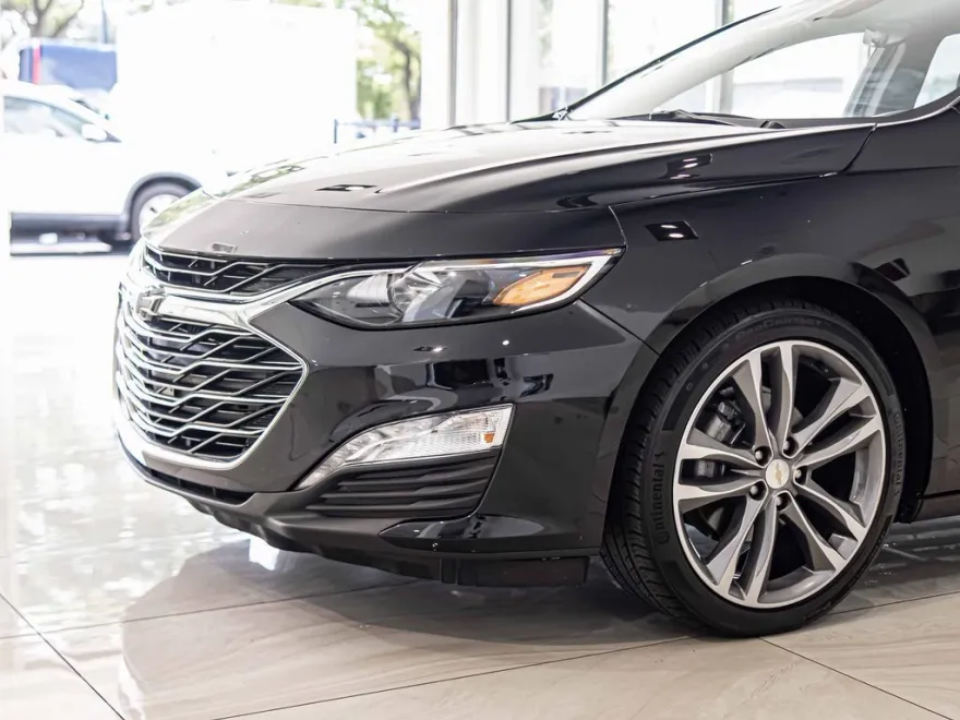 2023 Chevrolet Malibu 1LT photo 1