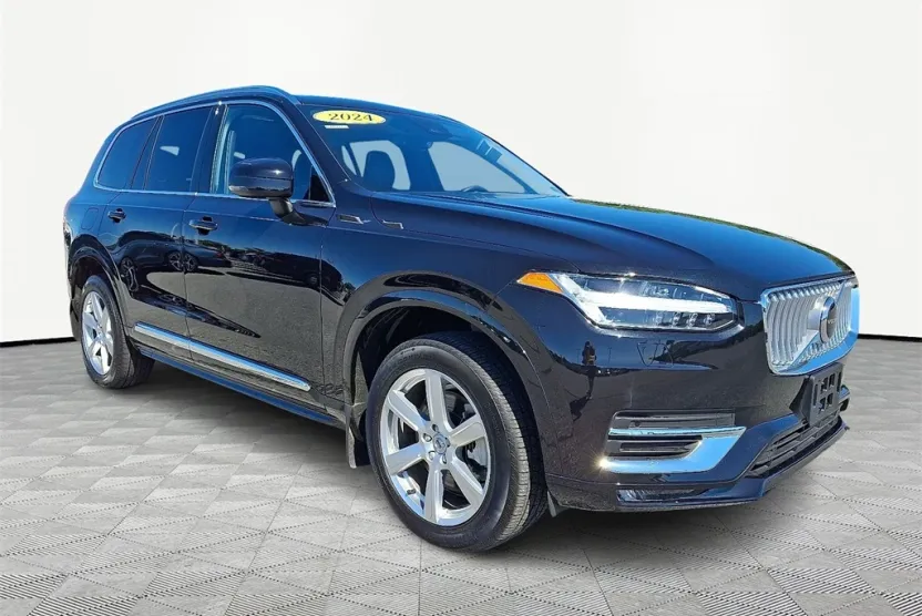 2020 Volvo XC90 T5 Momentum photo 1