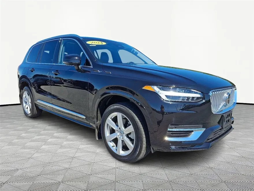 2020 Volvo XC90 T5 Momentum photo 1