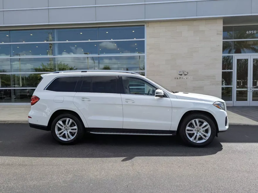 2017 Mercedes Benz GLS 450 photo 1