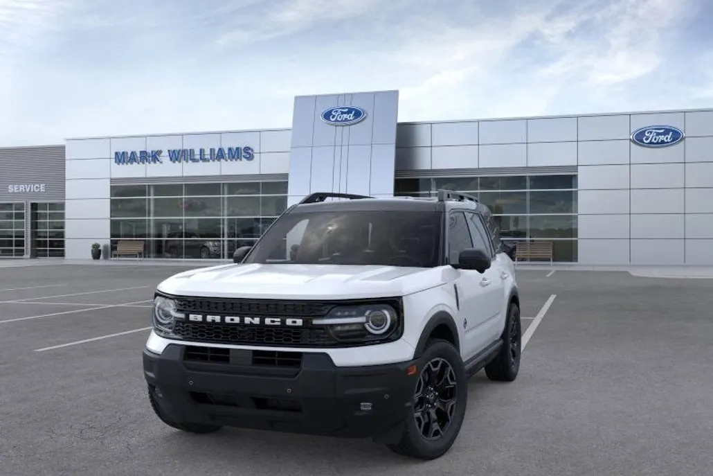 2025 Ford Bronco Sport Outer Banks photo 1