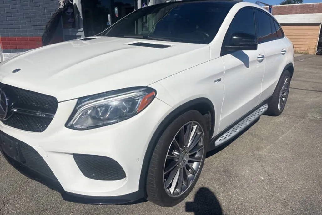 2018 Mercedes Benz GLE AMG 43 photo 1