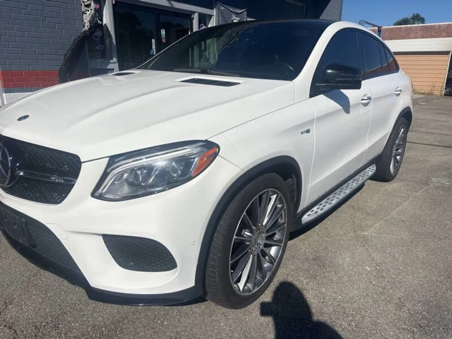2018 Mercedes Benz GLE AMG 43 photo 1