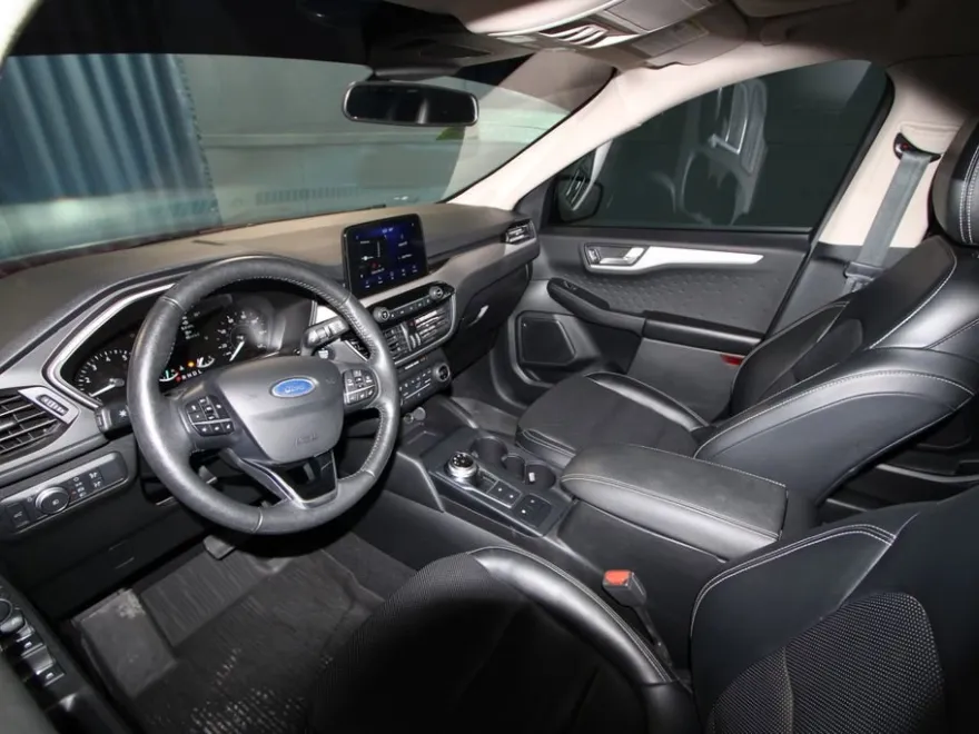2020 Ford Escape SEL Sport photo 1