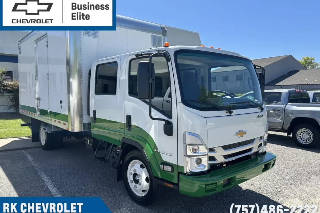 2024 Chevrolet Silverado 4500HD photo 1