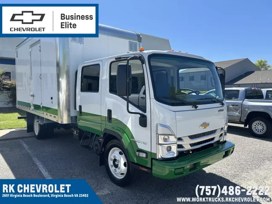 2024 Chevrolet Silverado 4500HD photo 1