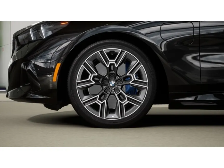 2026 Bmw 550e xDrive photo 1