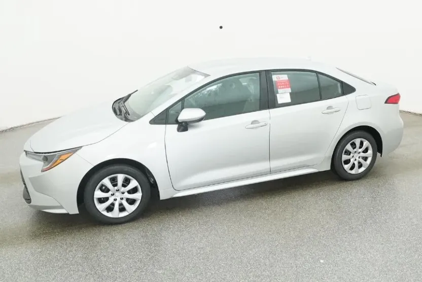 2026 Toyota Corolla LE photo 1