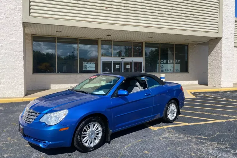 2008 Chrysler Sebring Touring photo 1