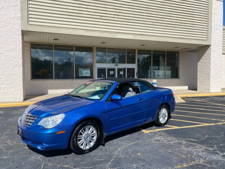 2008 Chrysler Sebring Touring photo 1